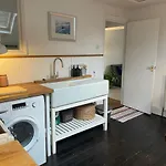 Cheltenham Road One Bedroom Apartment